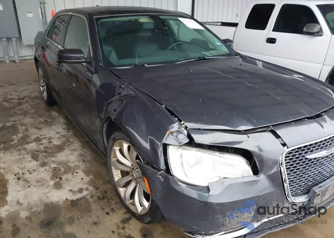 2018 Chrysler 300 Touring L из США, поврежденный, VIN 2C3CCAAG3JH274879